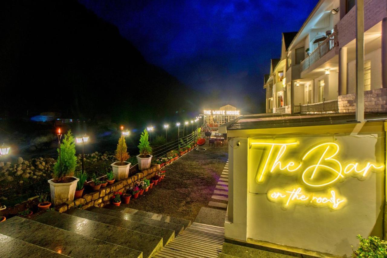 Paradise-The Whitehouse Cafe Маналі Екстер'єр фото